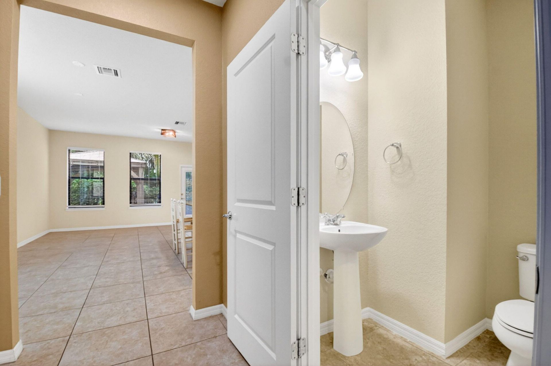 2833 Troubadour Street, Unit 2833, Palm Springs, FL 33406 Photo