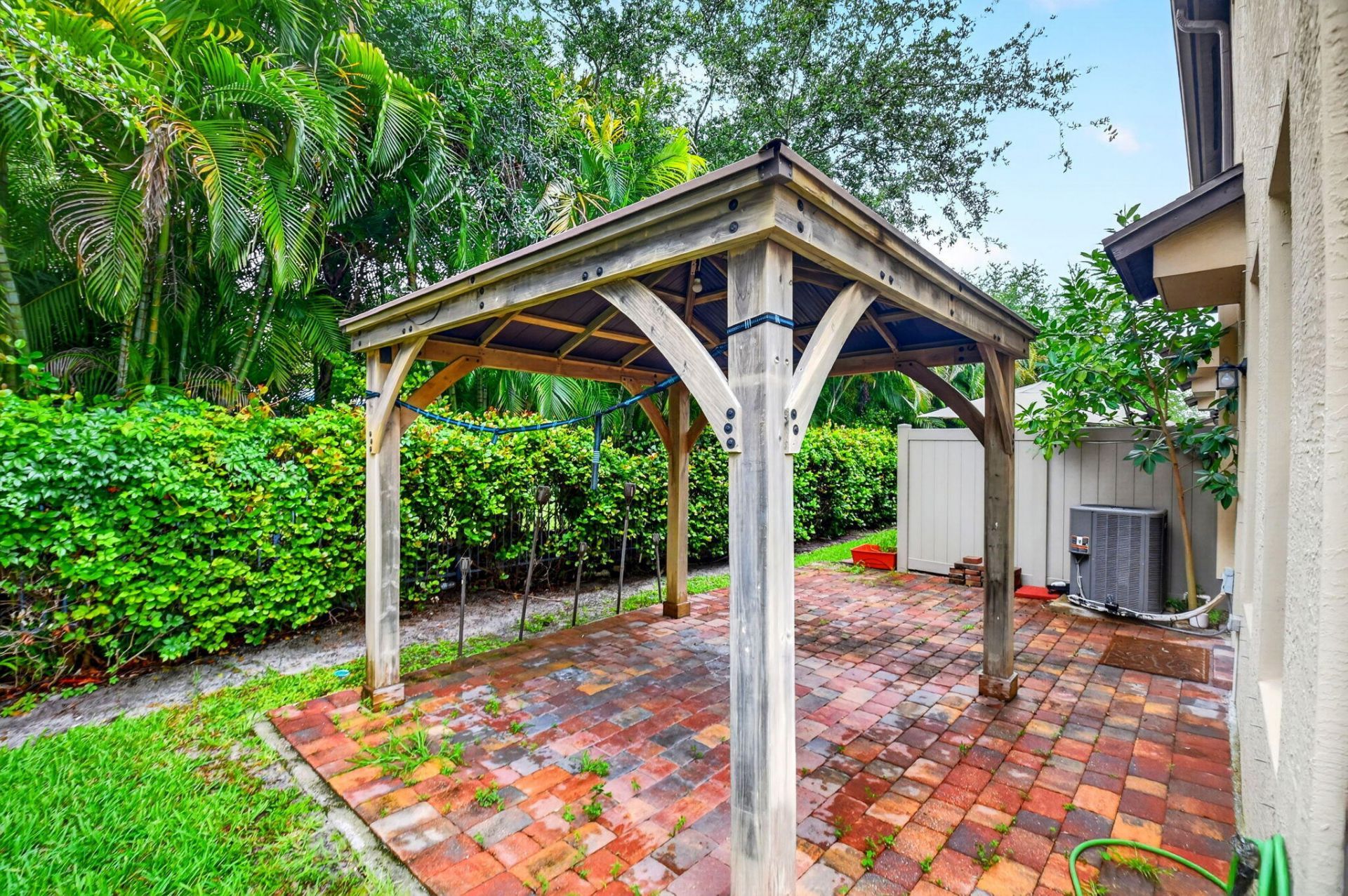 2833 Troubadour Street, Unit 2833, Palm Springs, FL 33406 Photo
