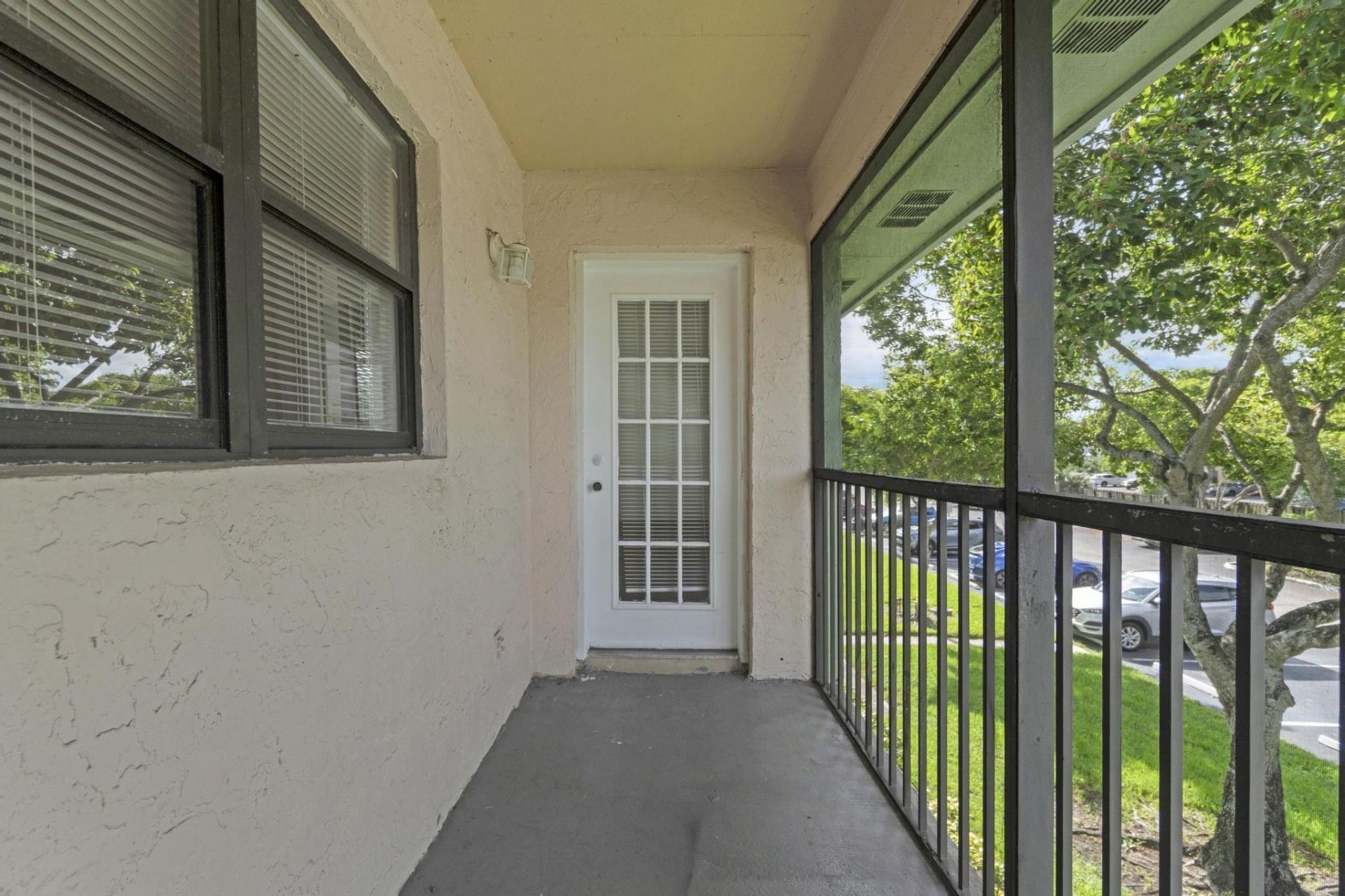 8771 NW 39th Street, Sunrise, FL 33351 Photo