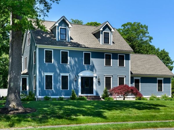 21 Round Table Road, Shrewsbury, MA 01545