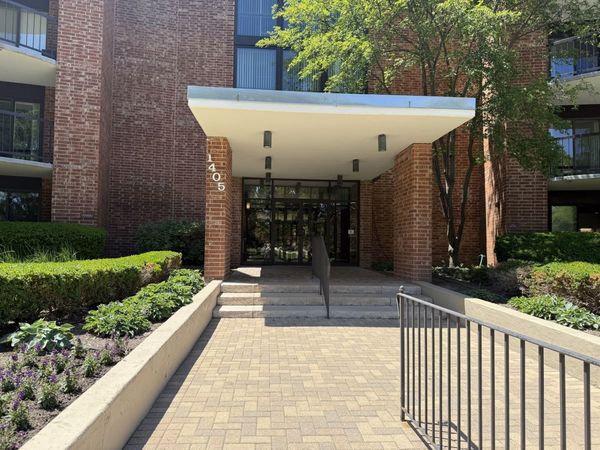 1405 E Central Road , Unit 411B, Arlington Heights, IL 60005