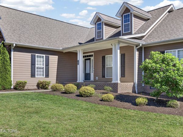 816 Windingbrook Court, Cookeville, TN 38506