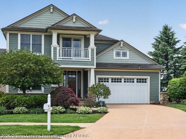 613 Ibis Circle, East Lansing, MI 48823