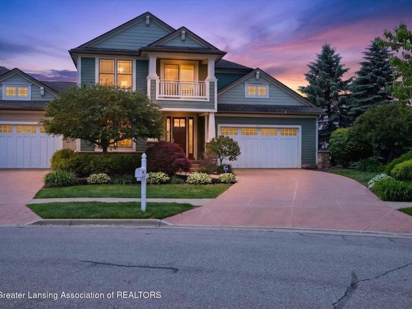 613 Ibis Circle, East Lansing, MI 48823