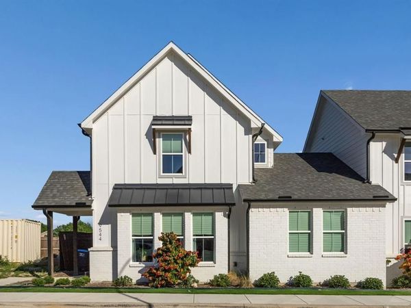 9544 Thorncrown Lane, Fort Worth, TX 76179