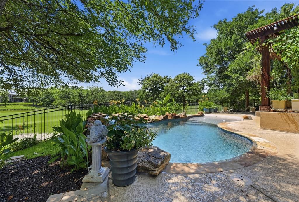 1731 Meadows Avenue , Lantana, TX 76226 Main Photo