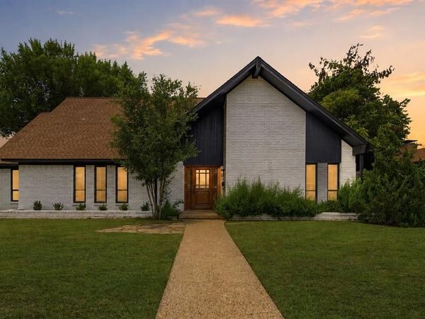 11022 Ferndale Road , Dallas, TX 75238