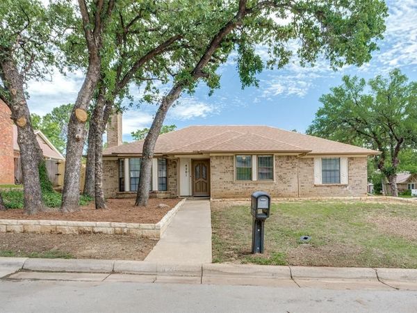 4201 High Mesa Court , Arlington, TX 76016