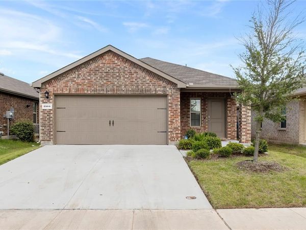 2554 Russell Street , Crandall, TX 75114