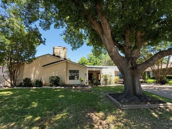 2317 Smokerise Drive, Arlington, TX 76016