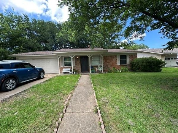 100 W WILLOW LANE, Princeton, TX 75407