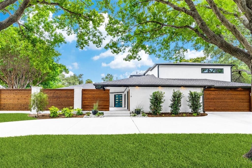 2405 Mesa Drive, Richardson, TX 75080 Main Photo