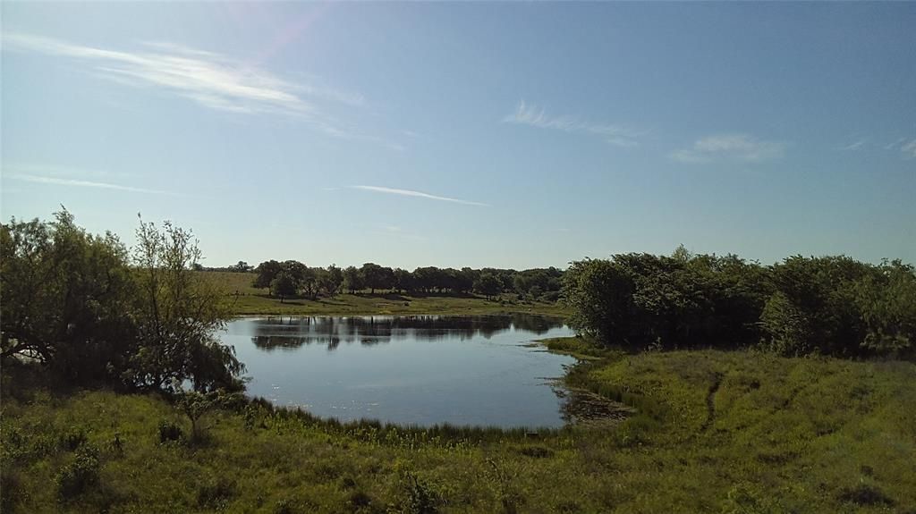 682 W Somers Lane , Axtell, TX 76624 Main Photo