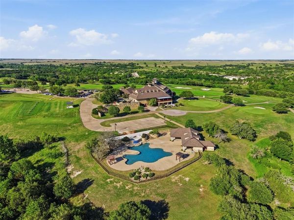 6620 Muirfield Drive , Cleburne, TX 76033