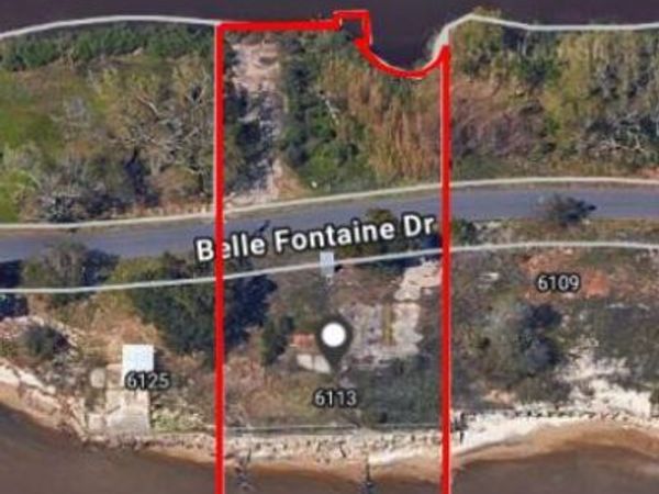 6113 Belle Fontaine Drive, Ocean Springs, MS 39564