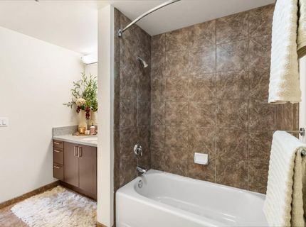 1818 L St #415, Unit 415, Sacramento, CA 95811 Photo