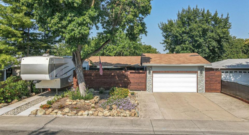 7520 Candlewood Way, Sacramento, CA 95822 Photo