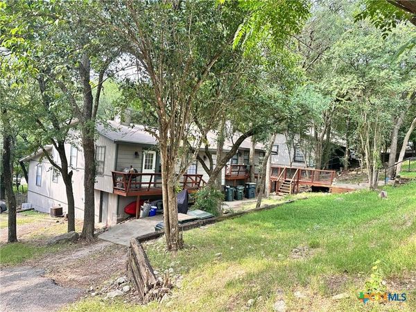 901 Hillyer Street, San Marcos, TX 78666