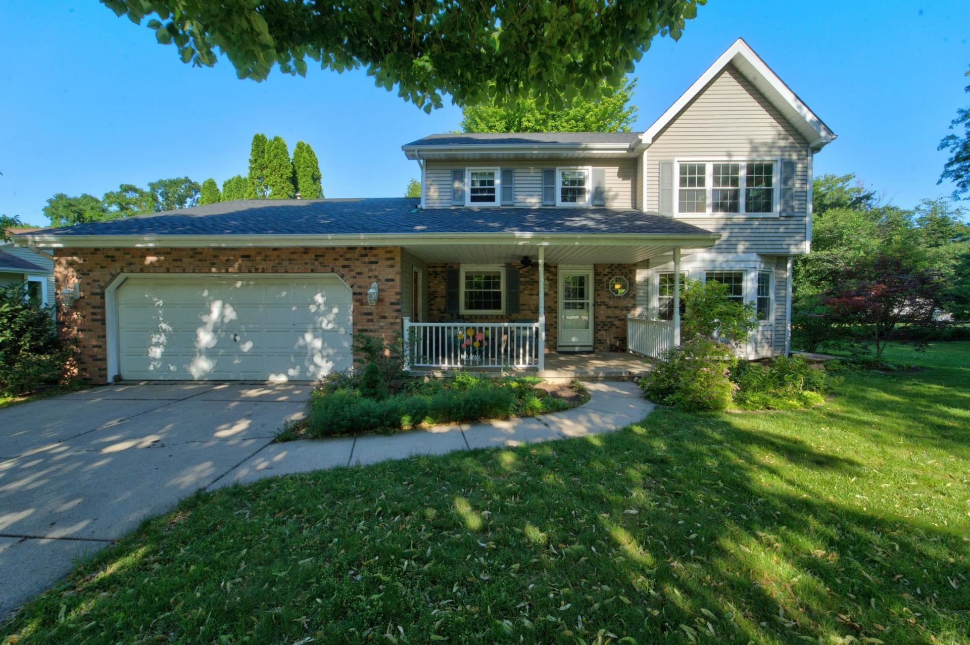 8 Darien Circle, Madison, WI 53717 Main Photo