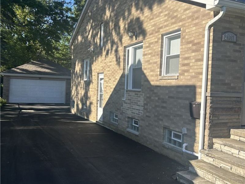 24371 Hartland Drive , Euclid, OH 44123 Photo 3