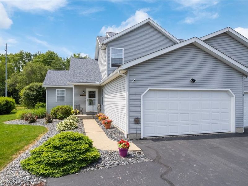 2419 Meadow Spring Circle, Akron, OH 44312 Photo 1