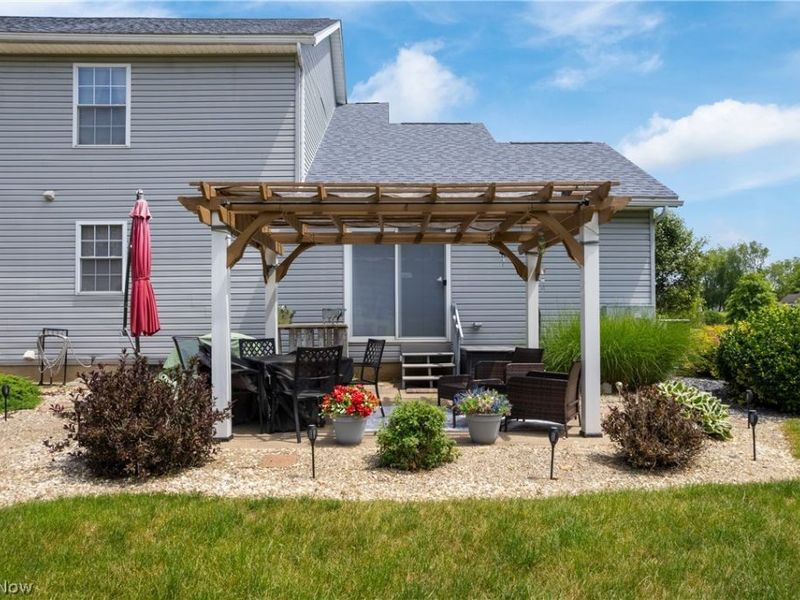 2419 Meadow Spring Circle, Akron, OH 44312 Photo 4