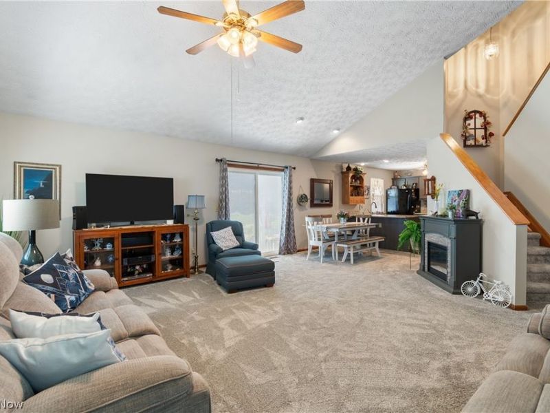 2419 Meadow Spring Circle, Akron, OH 44312 Photo 7