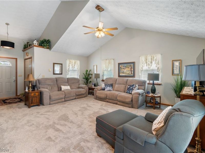 2419 Meadow Spring Circle, Akron, OH 44312 Photo 9