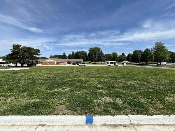 100 Maverick Lane, Riceville, IA 50466
