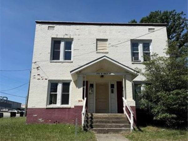 202 W Holt Street , Burlington, NC 27217