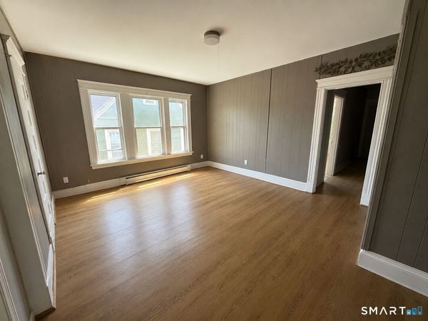 77 Wall , Waterbury, CT 06705