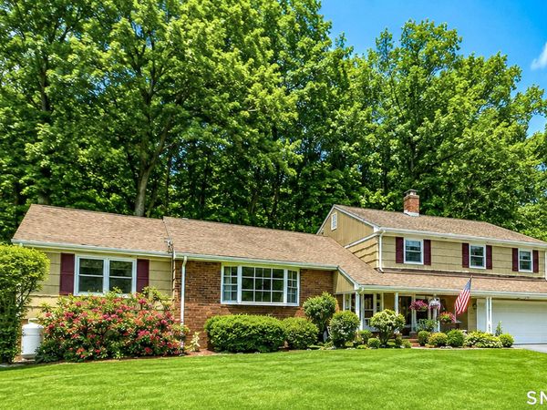 997 Rainbow , Orange, CT 06477