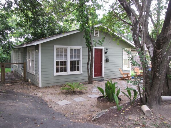 703 Upson ST , Austin, TX 78703