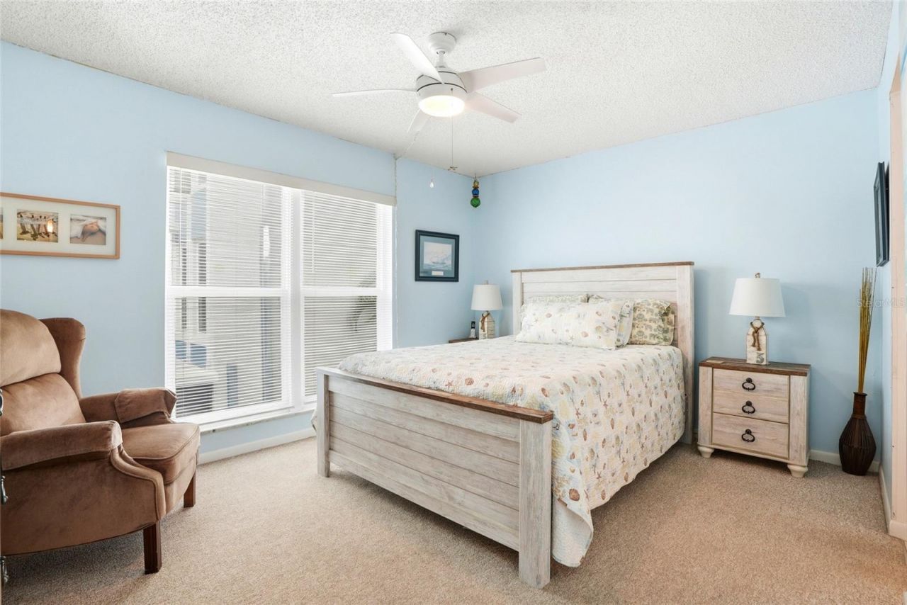 320 Medallion Boulevard , Unit H, Madeira Beach, FL 33708 Photo