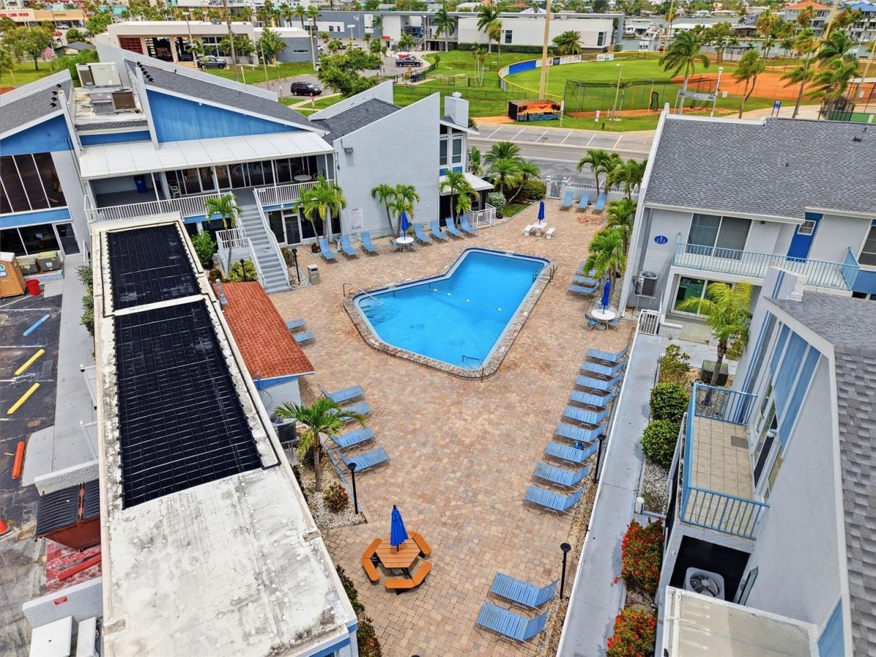 320 Medallion Boulevard , Unit H, Madeira Beach, FL 33708 Photo