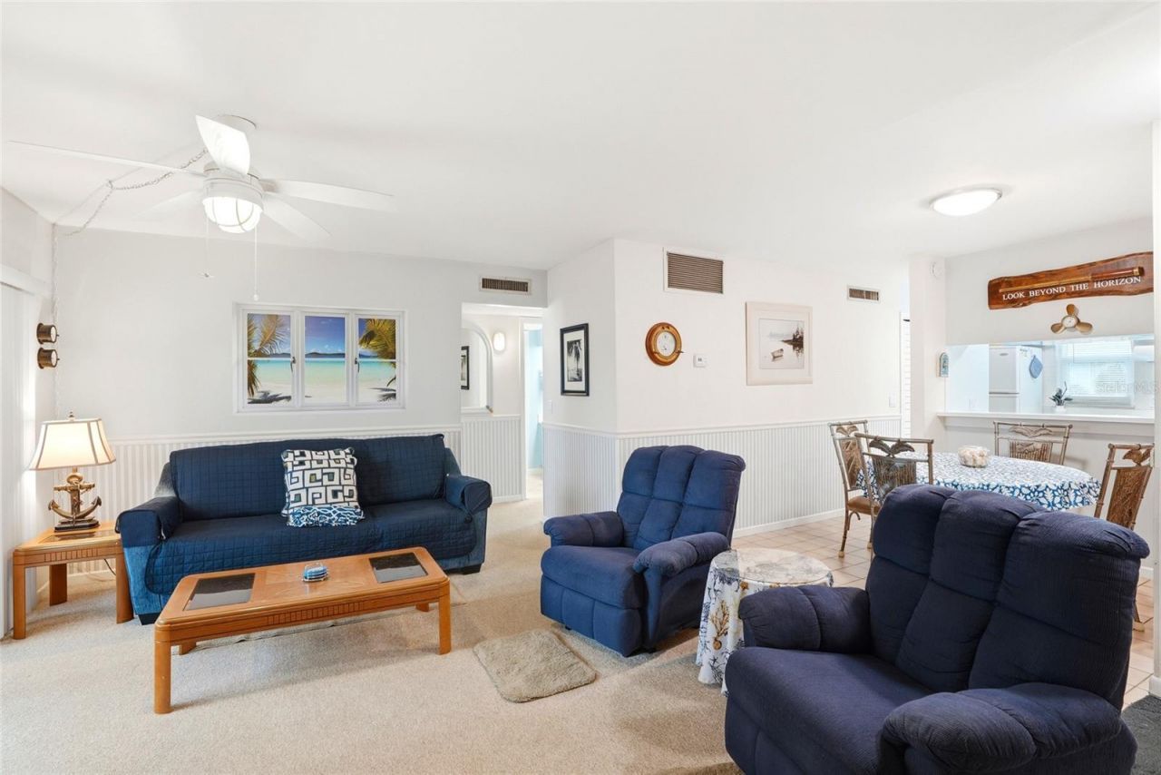 320 Medallion Boulevard , Unit H, Madeira Beach, FL 33708 Photo