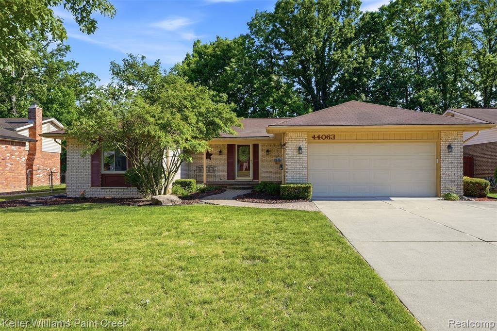 44063 Westminister Way, Canton, MI 48187 Main Photo