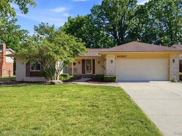 44063 Westminister Way, CANTON, MI 48187
