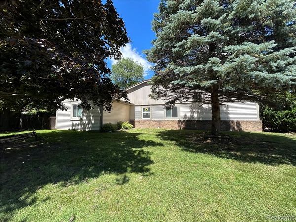 2150 Phillips Avenue, Delhi Charter Twp, MI 48842