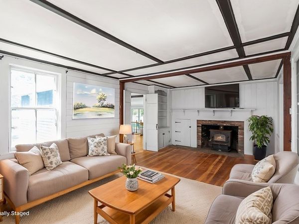 20 School St, Rehoboth, MA 02769