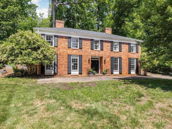 1721 YORKTOWN DR, CHARLOTTESVILLE, VA 22901