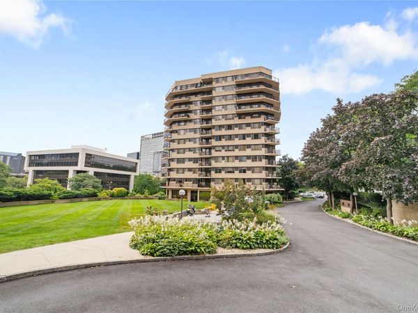 25 Rockledge Avenue, Unit 801, White Plains, NY 10601