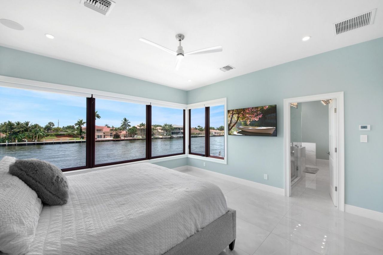 4555 W Tradewinds Avenue, Lauderdale by the Sea, FL 33308 Photo