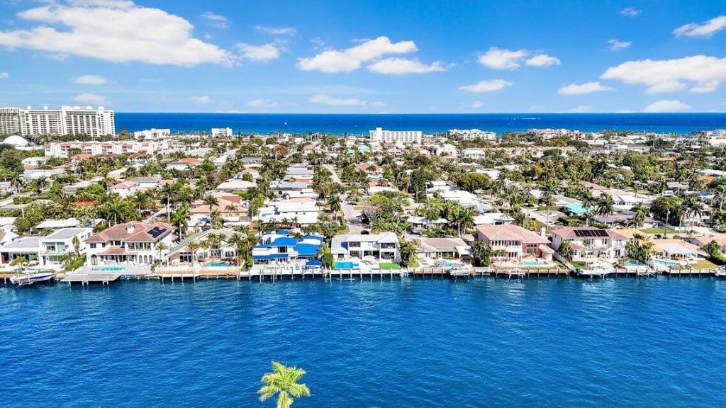 4555 W Tradewinds Avenue, Lauderdale by the Sea, FL 33308 Photo