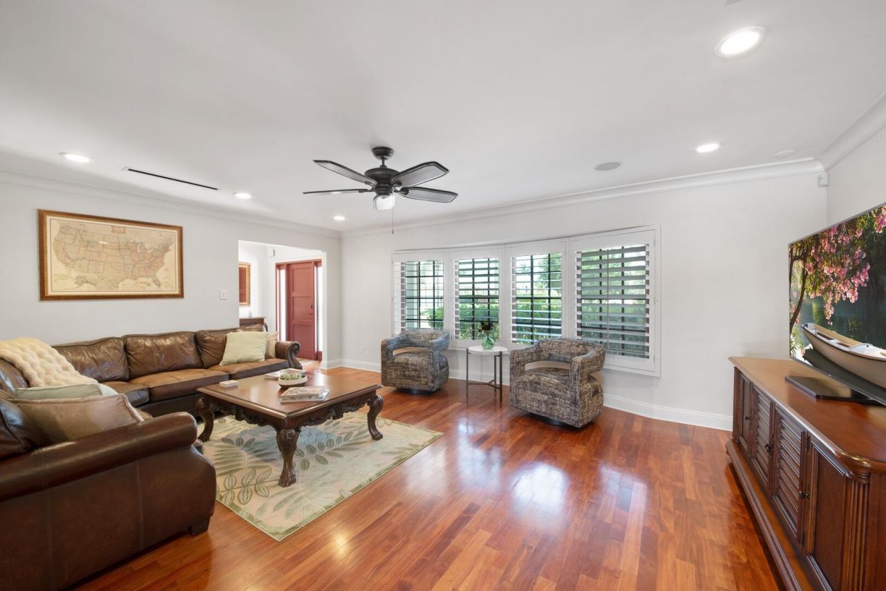 4555 W Tradewinds Avenue, Lauderdale by the Sea, FL 33308 Photo