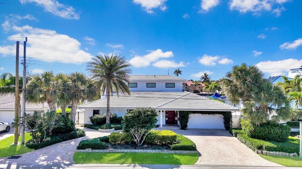 4555 W Tradewinds Avenue, Lauderdale by the Sea, FL 33308 Photo