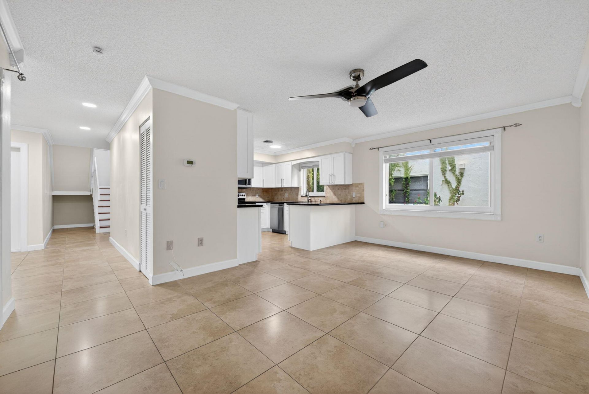 704 SW 89th Avenue, Plantation, FL 33324 Photo