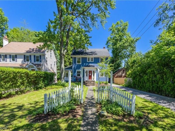 2943 Edgehill Road , Cleveland Heights, OH 44118
