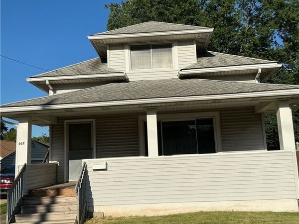 667 Seiberling Street , Akron, OH 44306