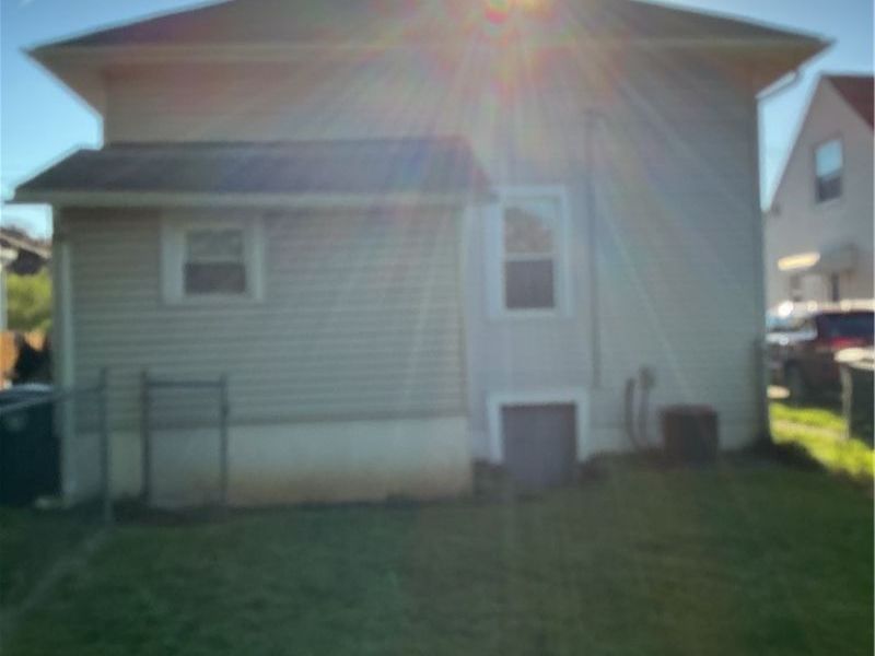 667 Seiberling Street , Akron, OH 44306 Photo 23